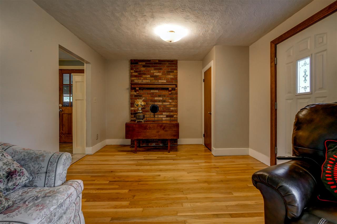 214 Maple Street Hopkinton, NH 03229 - Photo 7 of 40 Gallery Image 7
