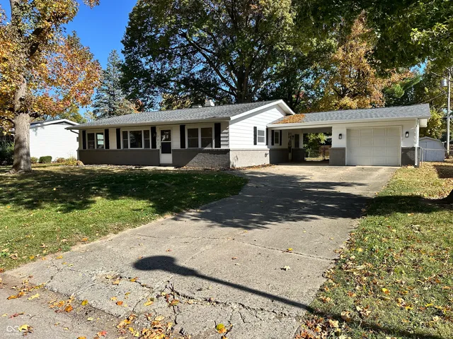 $249,900 | 702 Pleasant Drive, Crawfordsville, IN 47933