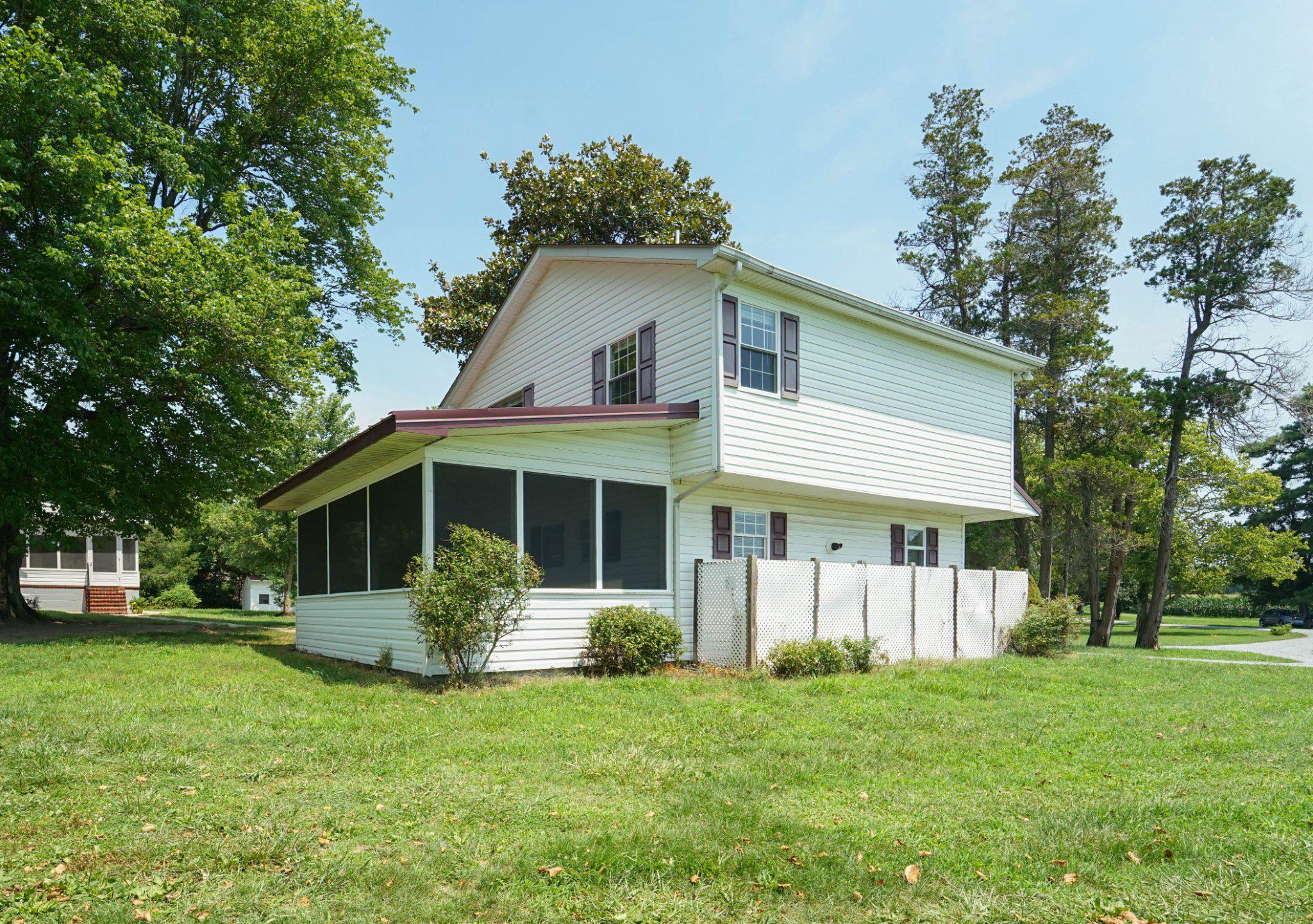 300 Woods Point Road Chester, MD 21619 - Photo 60 of 78 Guest house- waterfront screened porch