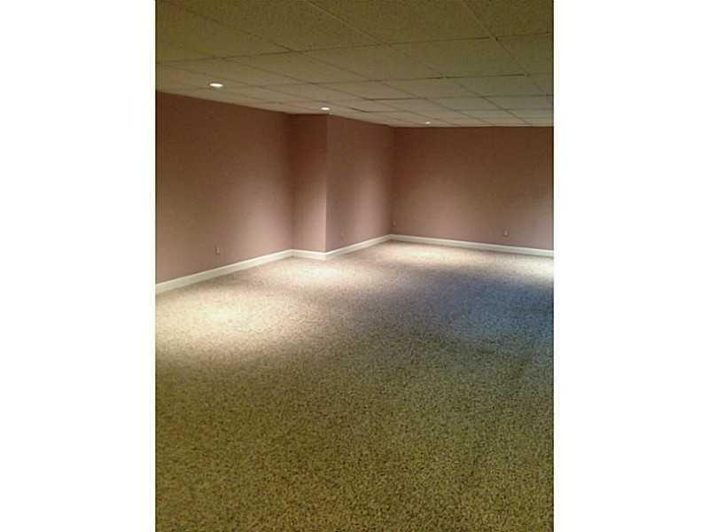127 Dugway Road Bridgton, ME 04009 - Photo 19 of 34 Family Room. Lots of potential with...