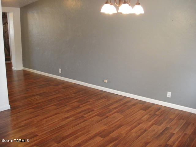 623 East Post Road Benson, AZ 85602 - Photo 6 of 48