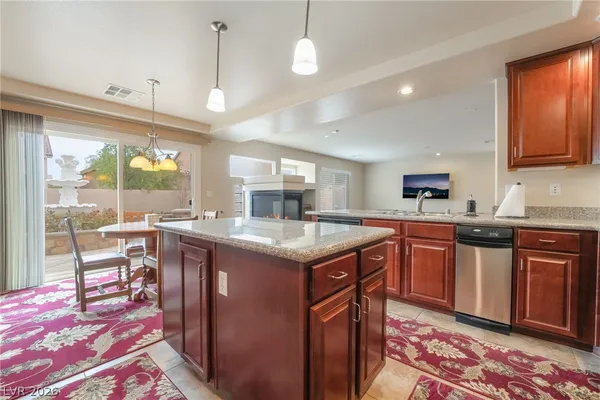 $2,850 | 8162 Deerfield Ranch Court, Las Vegas, NV 89139