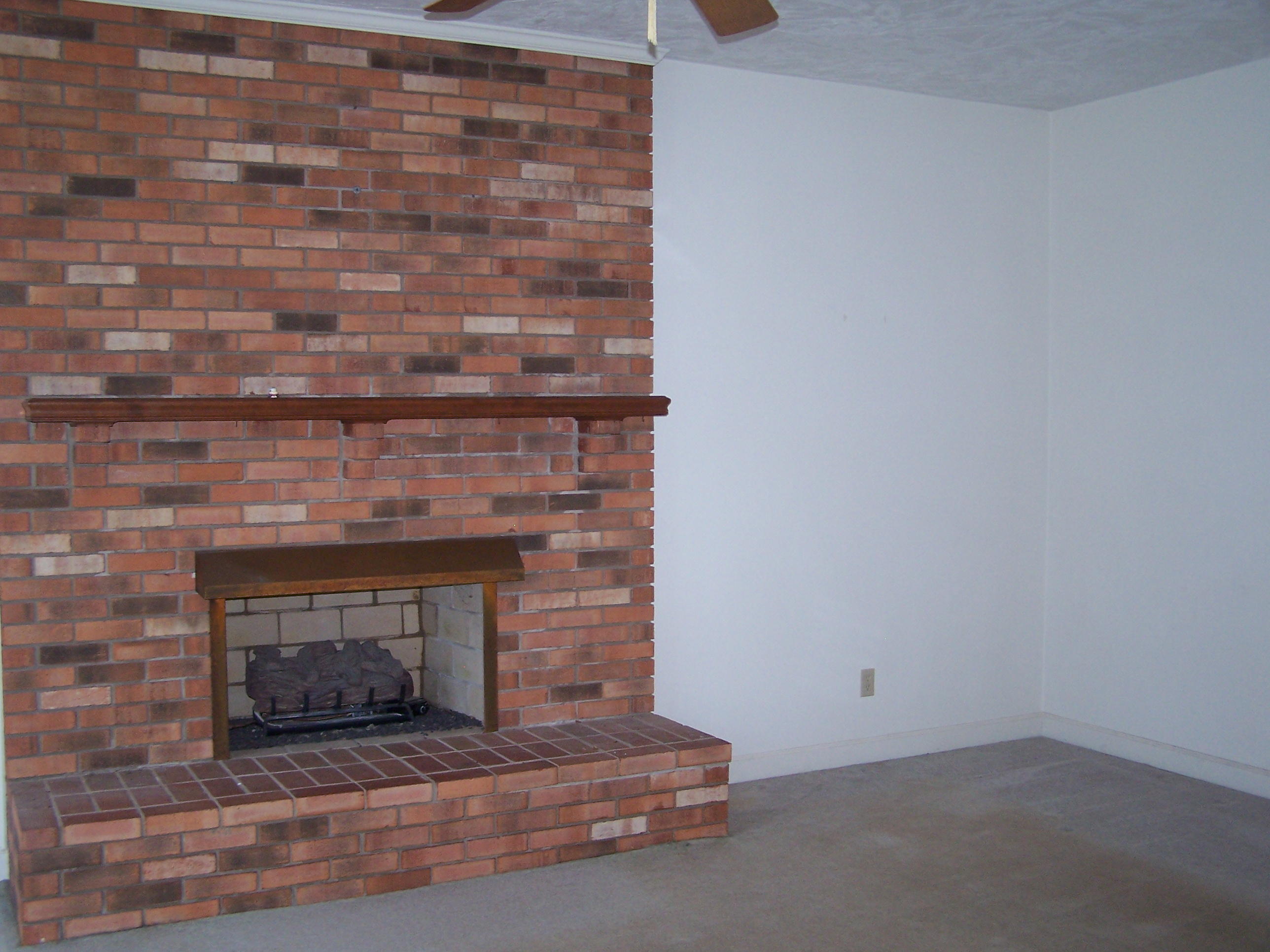 219 Winesap Road Roanoke, VA 24019 - Photo 8 of 31 Family Room