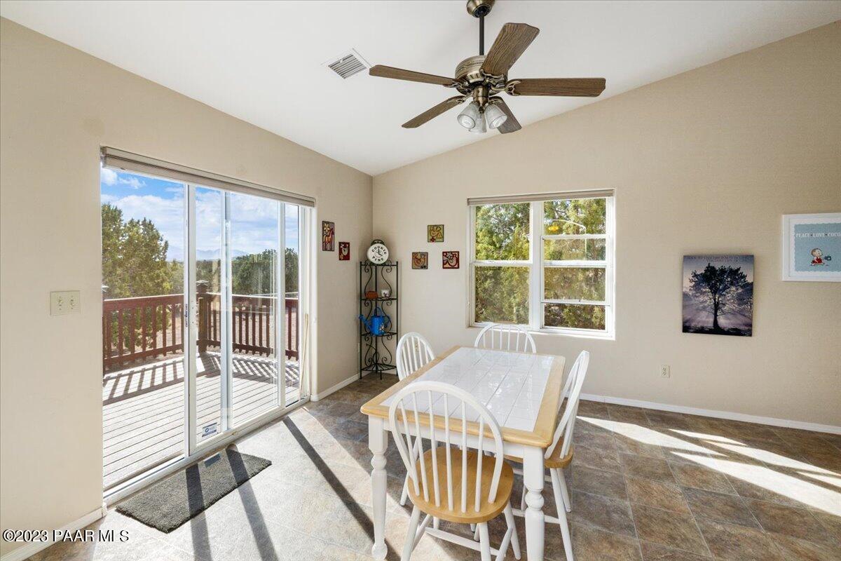 2625 West Nighthawk Road Chino Valley, AZ 86323 - Photo 13 of 42 Breakfast Nook - 2625 Night Hawk Road