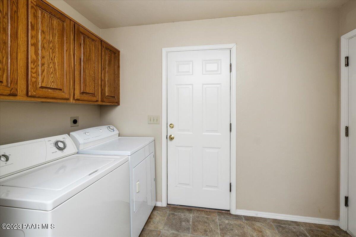 2625 West Nighthawk Road Chino Valley, AZ 86323 - Photo 24 of 42 Laundry Room - 2625 Night Hawk Road
