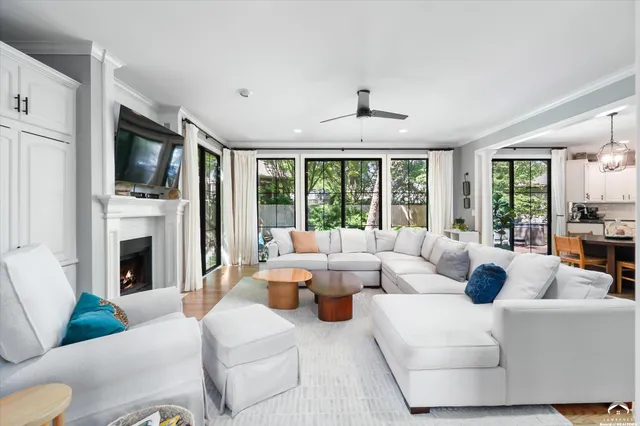 $749,000 | 2009 Riviera Court, Lawrence, KS 66047