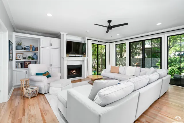 $749,000 | 2009 Riviera Court, Lawrence, KS 66047