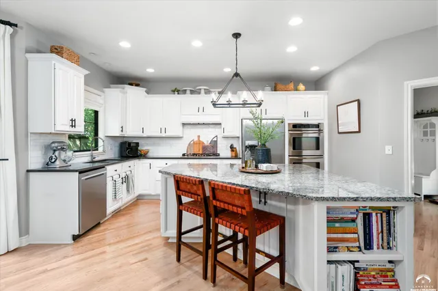 $749,000 | 2009 Riviera Court, Lawrence, KS 66047