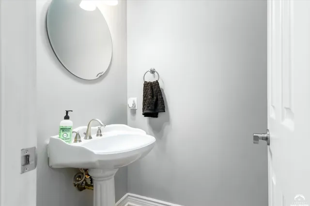 $749,000 | 2009 Riviera Court, Lawrence, KS 66047