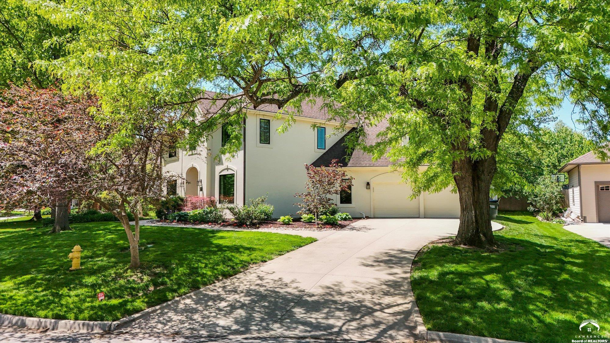 2009 Riviera Court Lawrence, KS 66047 - Photo 3 of 87