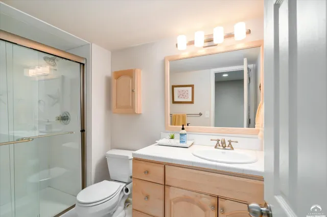 $749,000 | 2009 Riviera Court, Lawrence, KS 66047