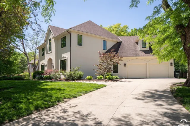 $749,000 | 2009 Riviera Court, Lawrence, KS 66047