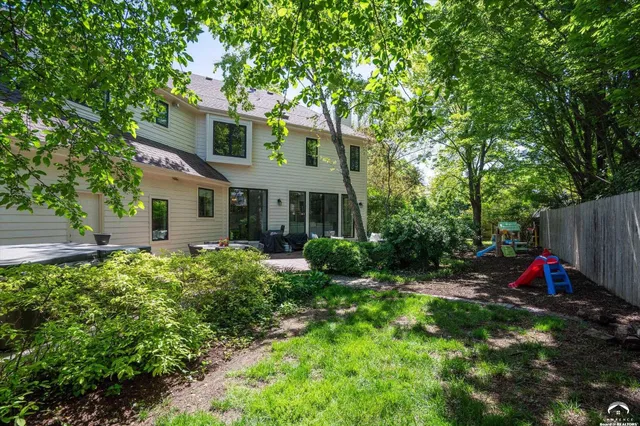 $749,000 | 2009 Riviera Court, Lawrence, KS 66047