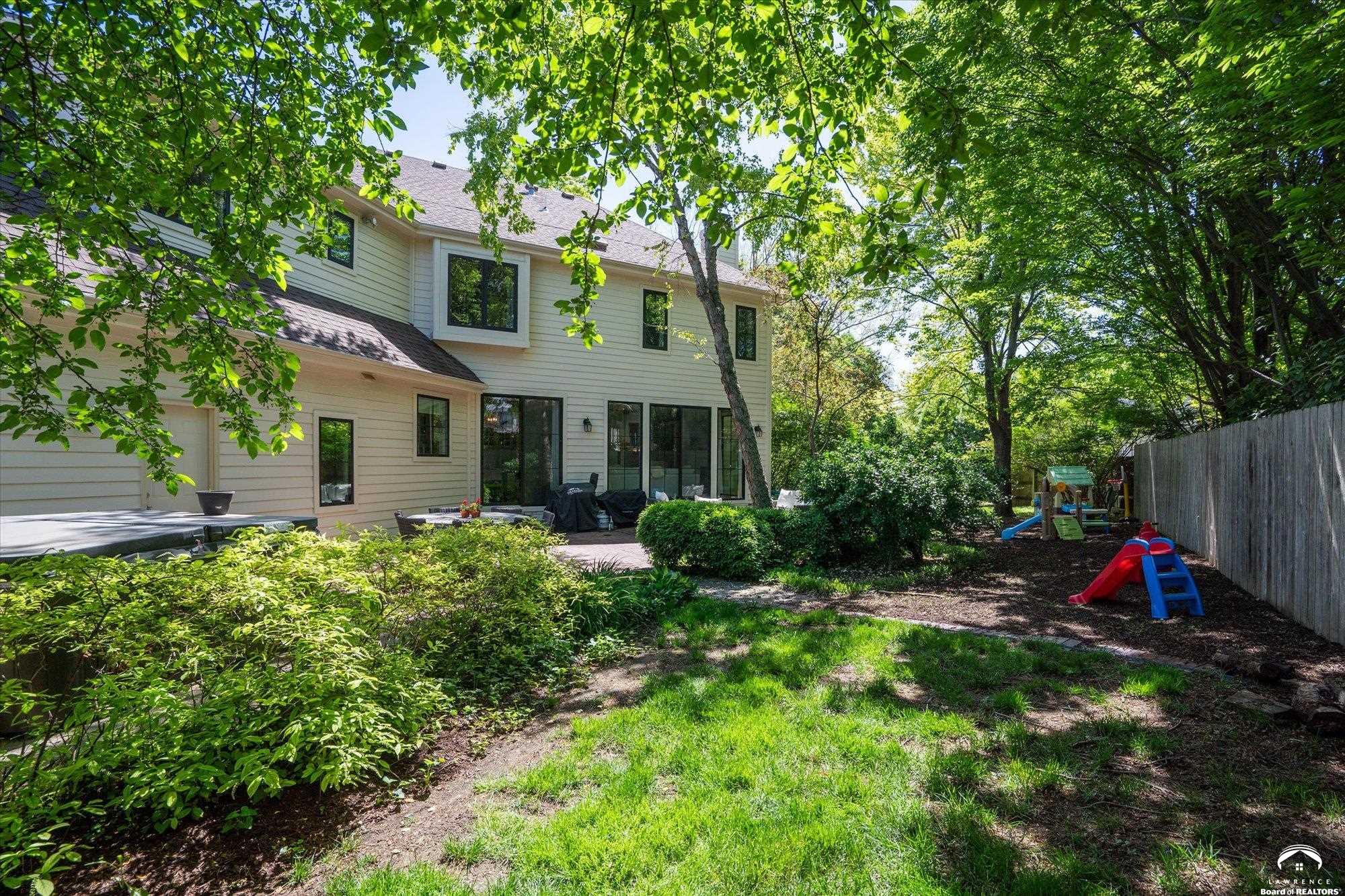 2009 Riviera Court Lawrence, KS 66047 - Photo 60 of 87