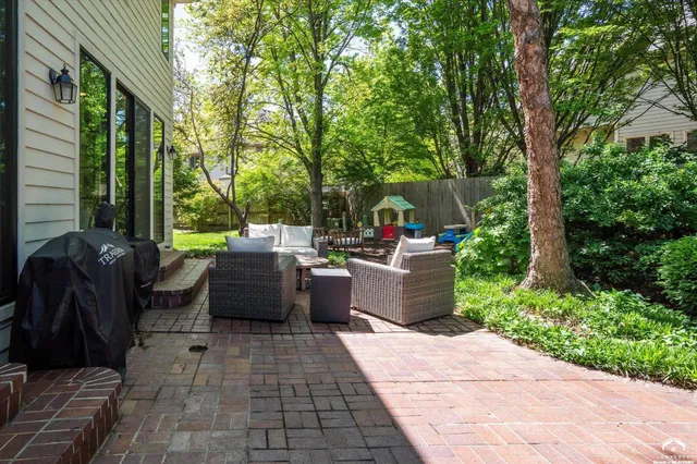 $749,000 | 2009 Riviera Court, Lawrence, KS 66047