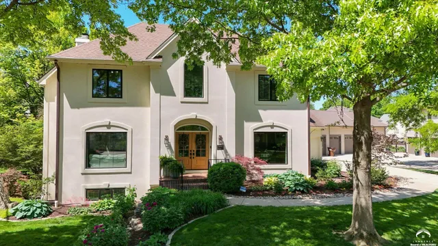 $749,000 | 2009 Riviera Court, Lawrence, KS 66047