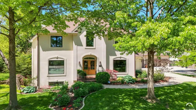 $749,000 | 2009 Riviera Court, Lawrence, KS 66047