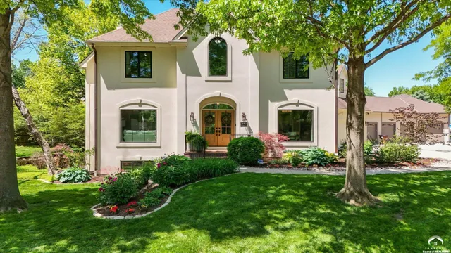 $749,000 | 2009 Riviera Court, Lawrence, KS 66047