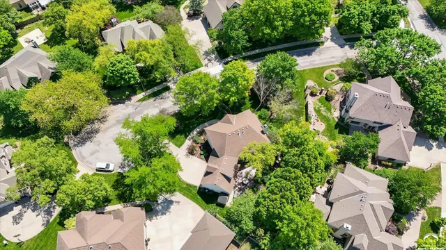 $749,000 | 2009 Riviera Court, Lawrence, KS 66047