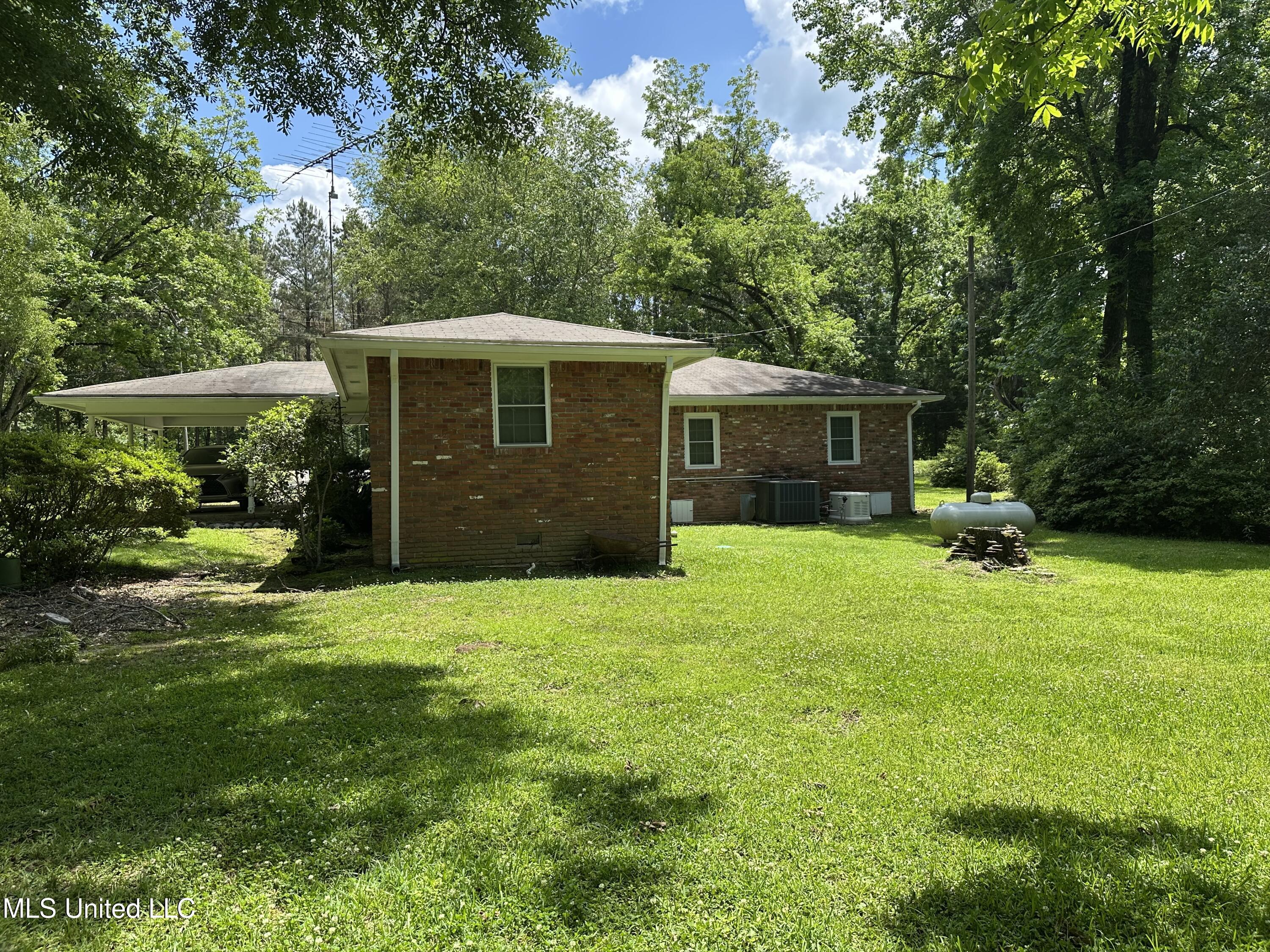 46 Mullins Road Natchez, MS 39120 - Photo 9 of 26 IMG_2559