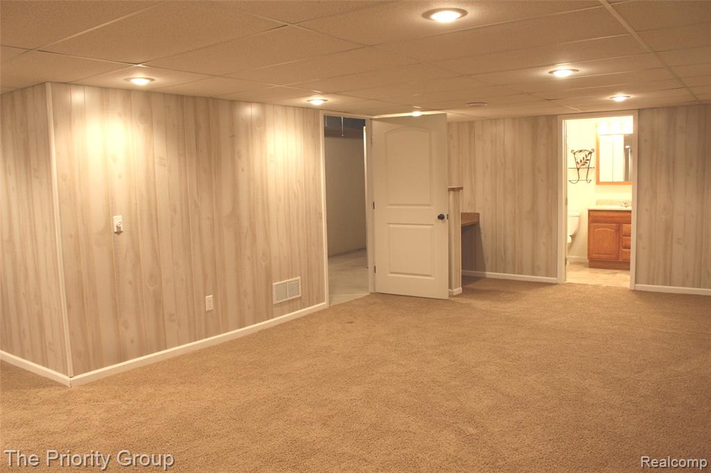 2182 London Bridge Drive, Unit 38 Rochester Hills, MI 48307 - Photo 32 of 49