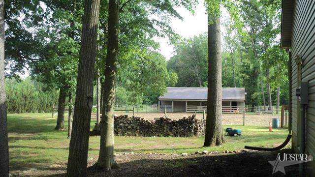 4112 Horman Road Fort Wayne, IN 46816 - Photo 5 of 30