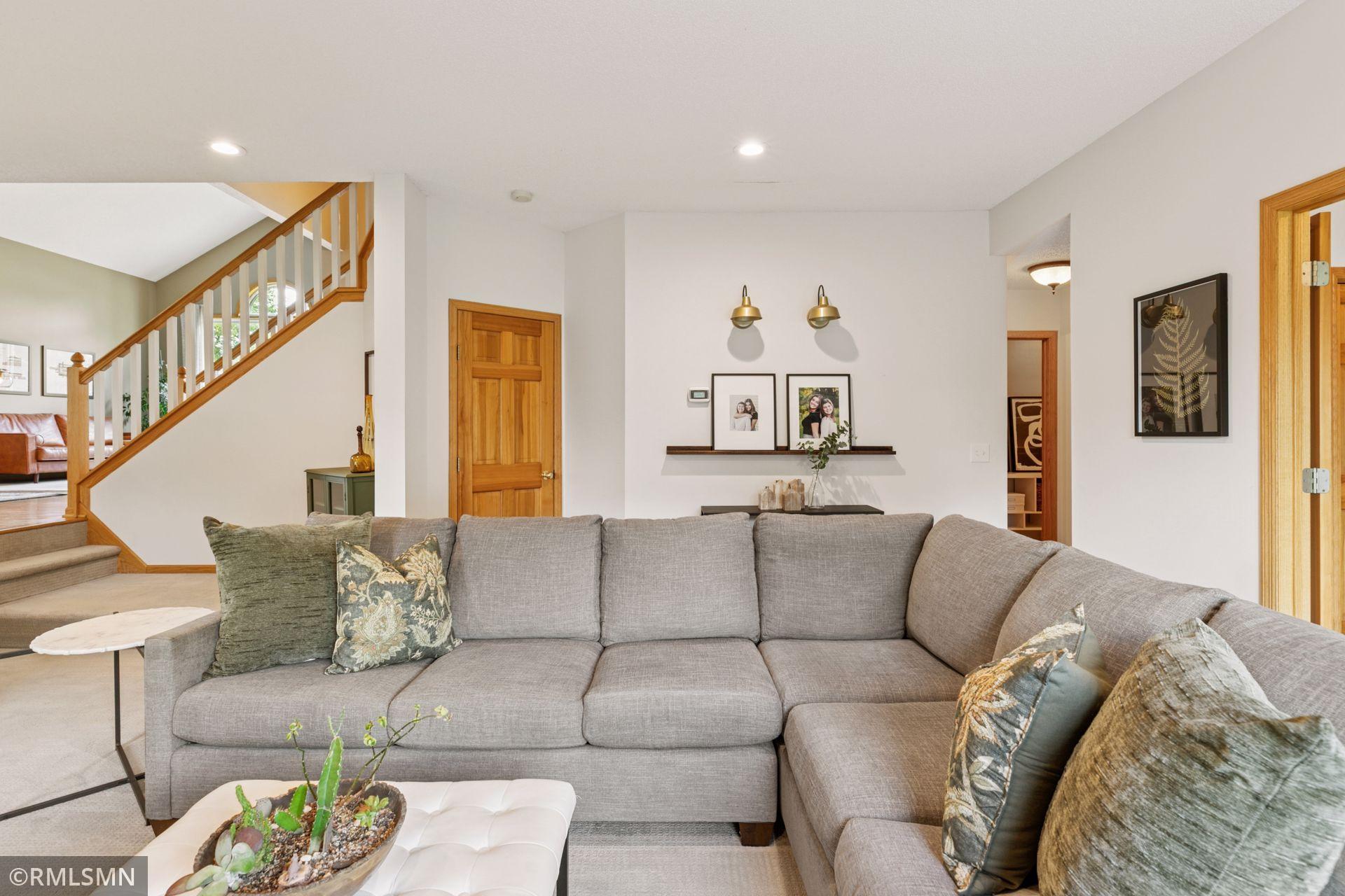 1100 Ridge Bluff Drive Chaska, MN 55318 - Photo 24 of 54 Gallery Image 24
