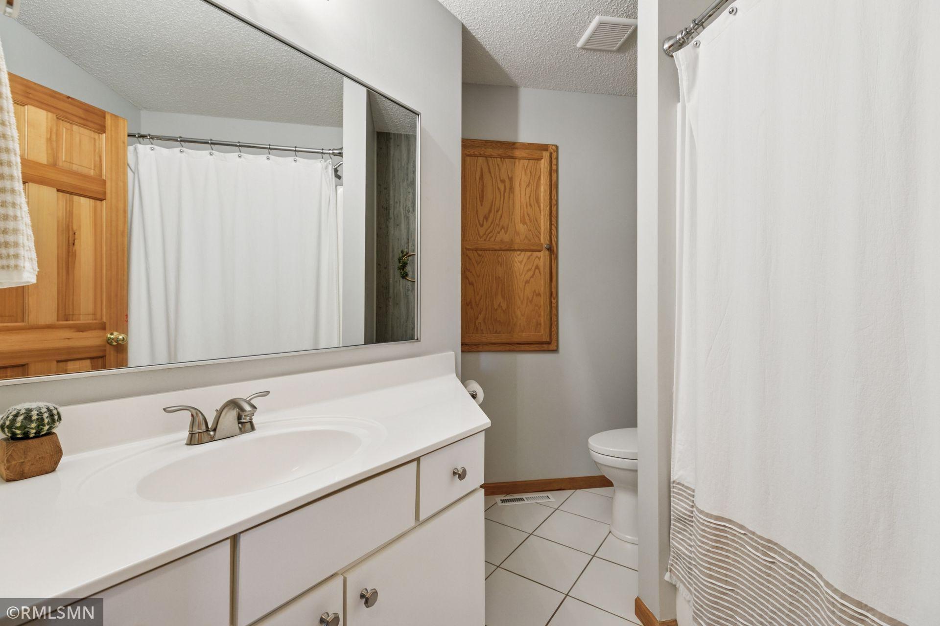 1100 Ridge Bluff Drive Chaska, MN 55318 - Photo 42 of 54 Gallery Image 42