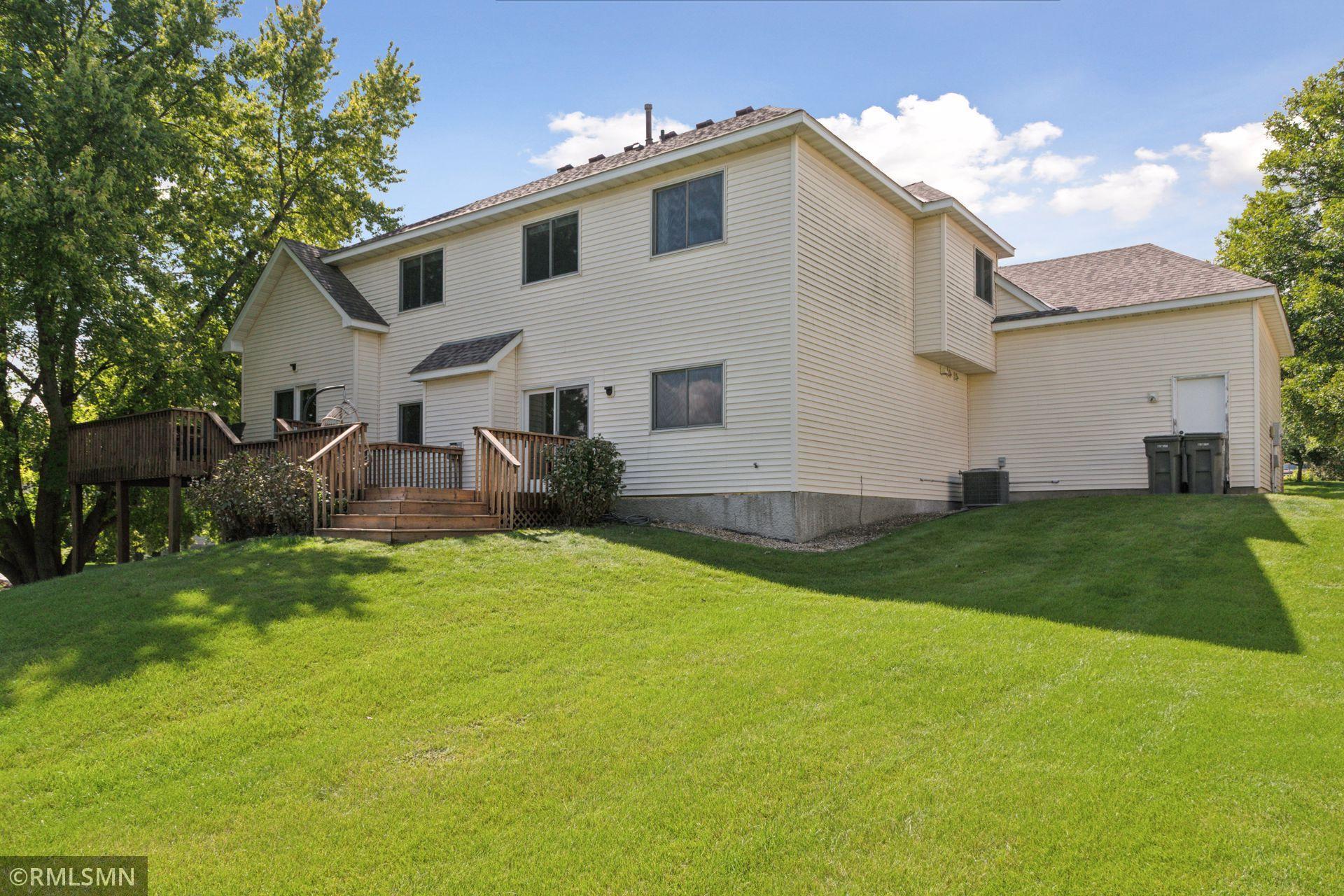 1100 Ridge Bluff Drive Chaska, MN 55318 - Photo 45 of 54 Gallery Image 45