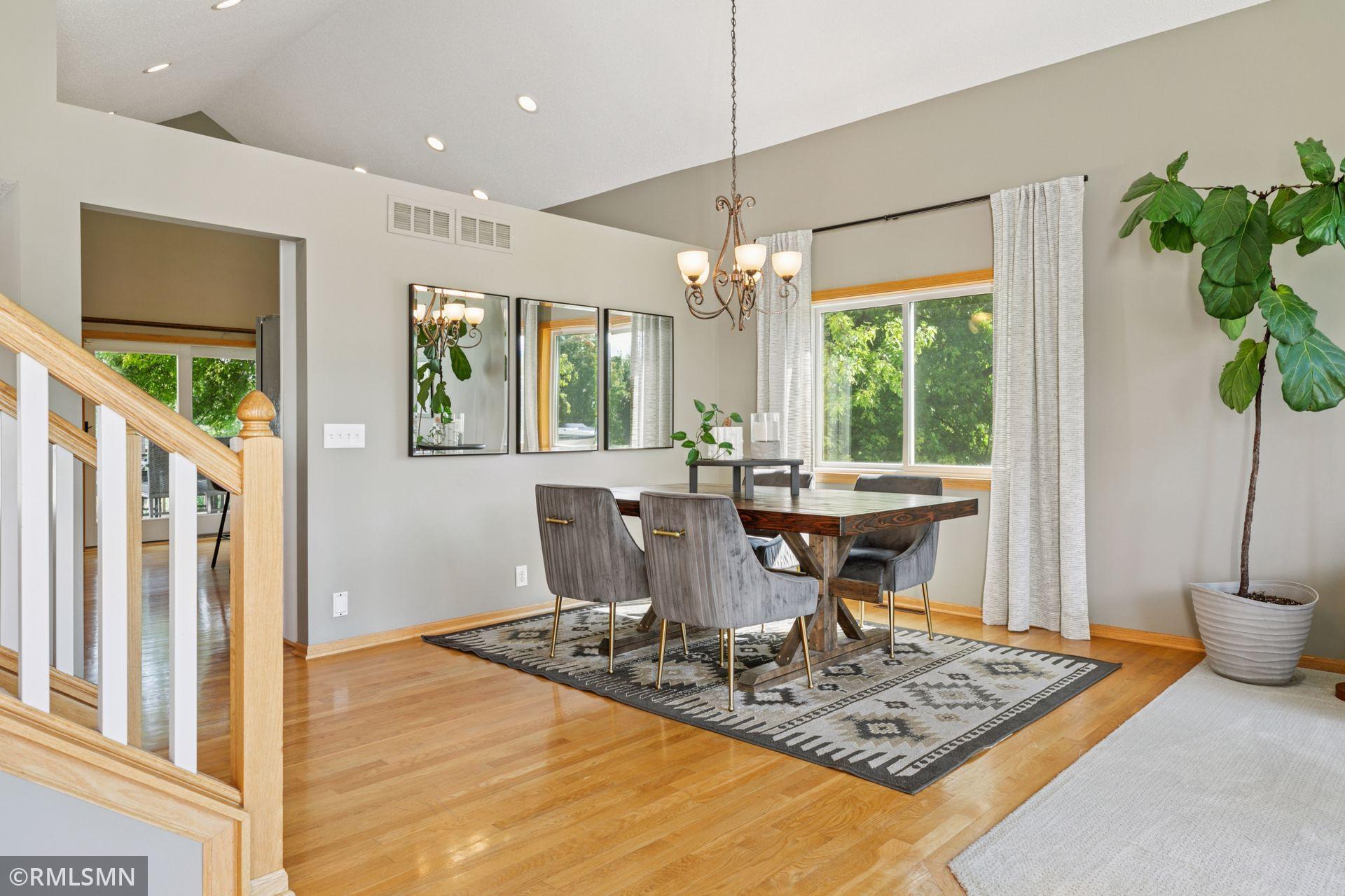 1100 Ridge Bluff Drive Chaska, MN 55318 - Photo 5 of 54 Gallery Image 5