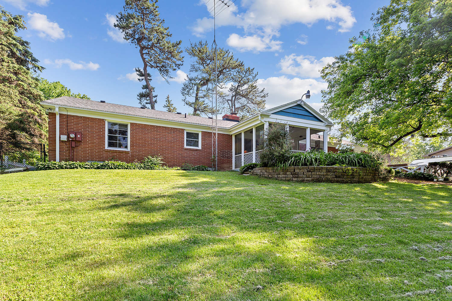 101 Old Elm Road Joliet, IL 60433 - Photo 4 of 21