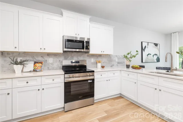 $450,000 | 539 Dawn Circle, Charlotte, NC 28213