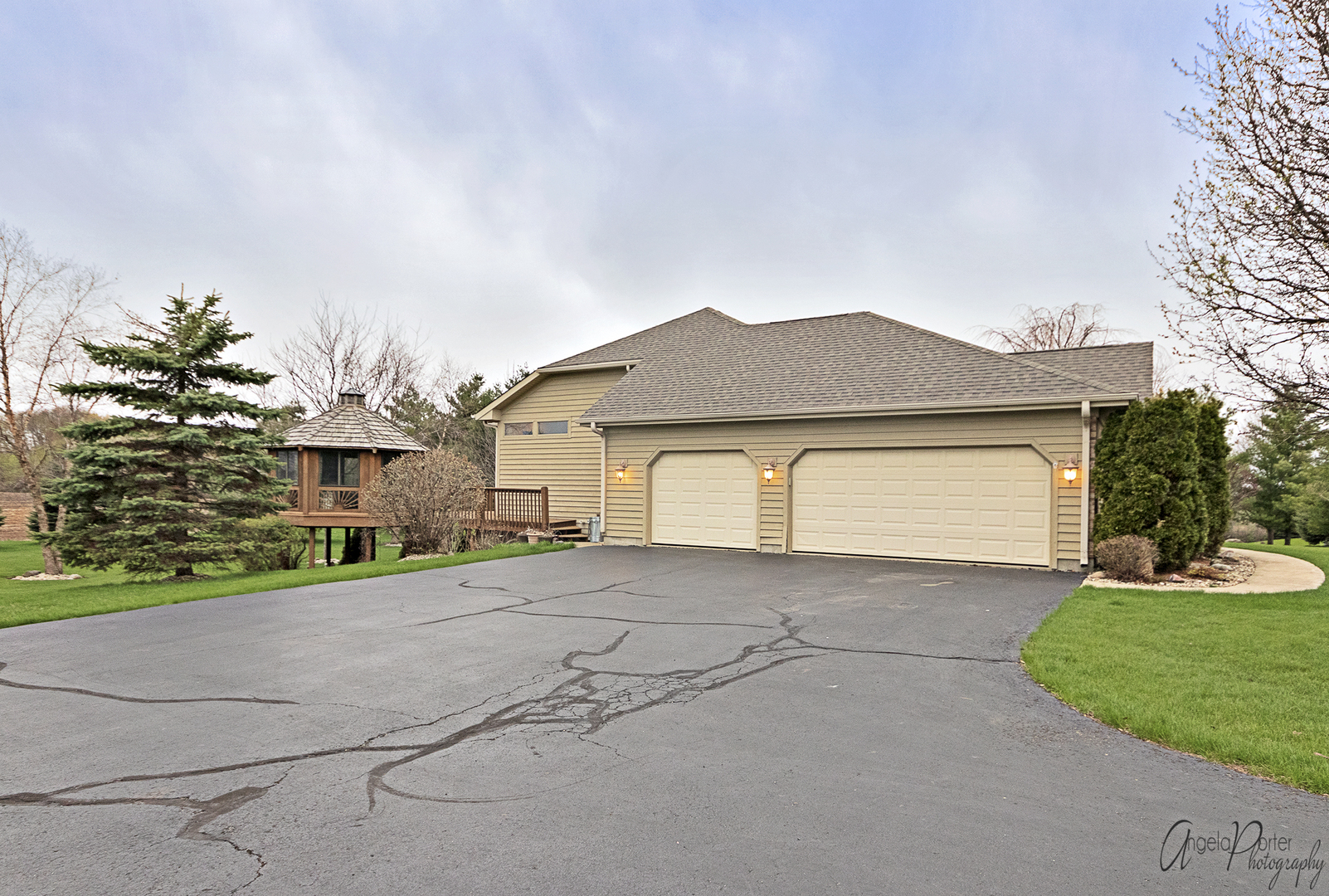 3709 Prairie Drive Spring Grove, IL 60081 - Photo 3 of 38