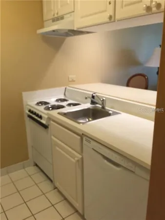 $1,200 | 36750 US Highway 19 North, Unit 2879, Palm Harbor, FL 34683