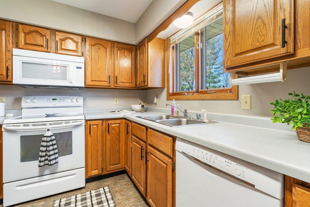 4437 Old Wells Road Eau Claire, WI 54703 - Photo 23 of 78