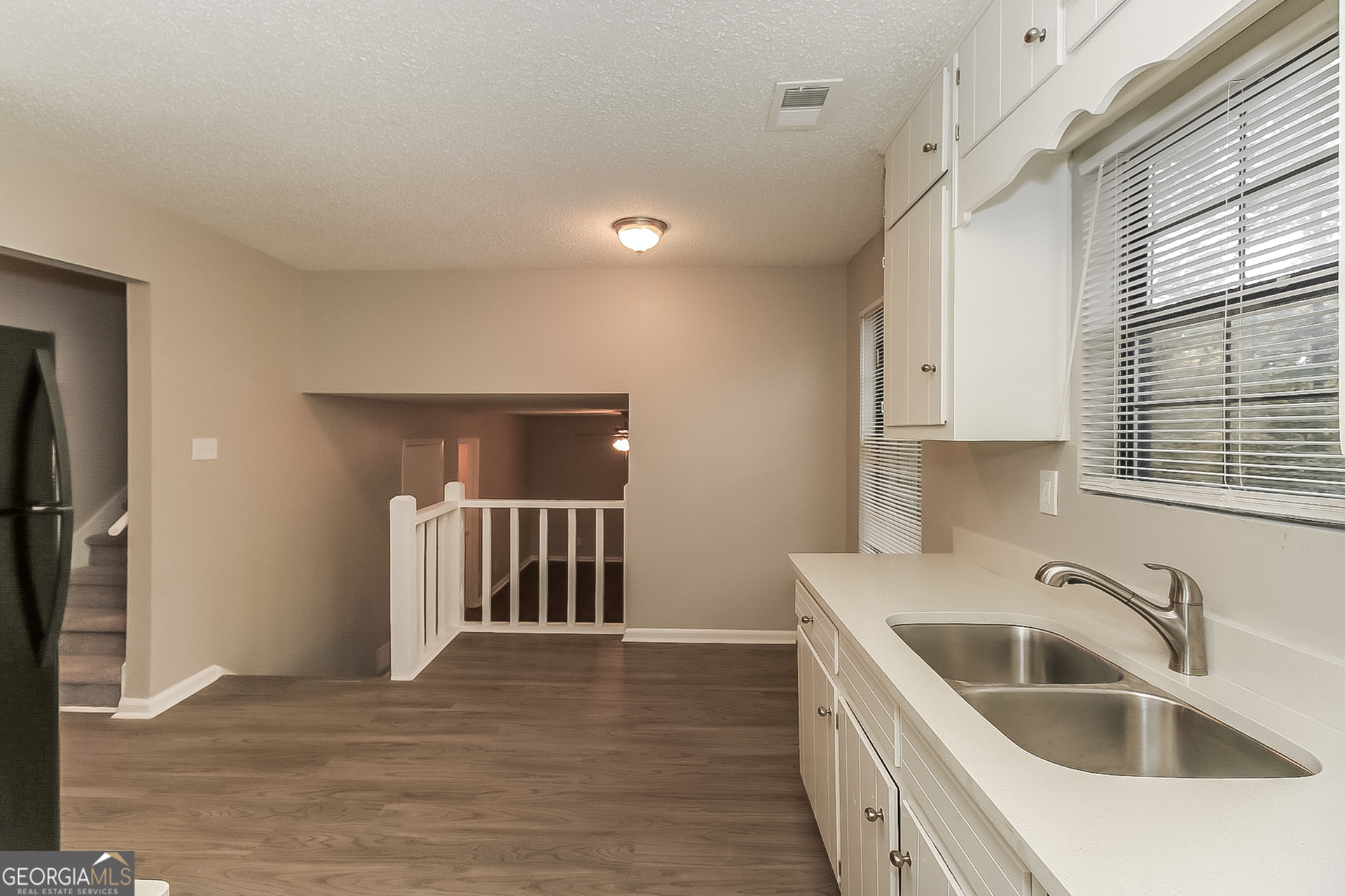 3288 Timor Circle Lithonia, GA 30038 - Photo 6 of 17