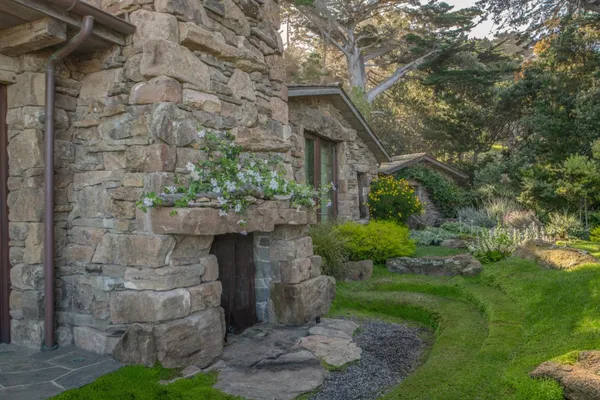 $91,350,000 | 157-163 Spindrift Road, Carmel, CA 93923