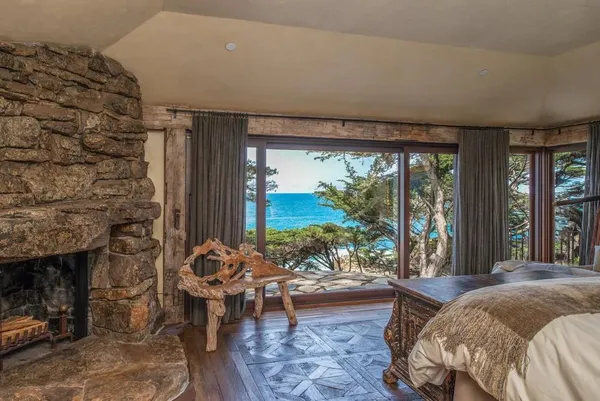$91,350,000 | 157-163 Spindrift Road, Carmel, CA 93923