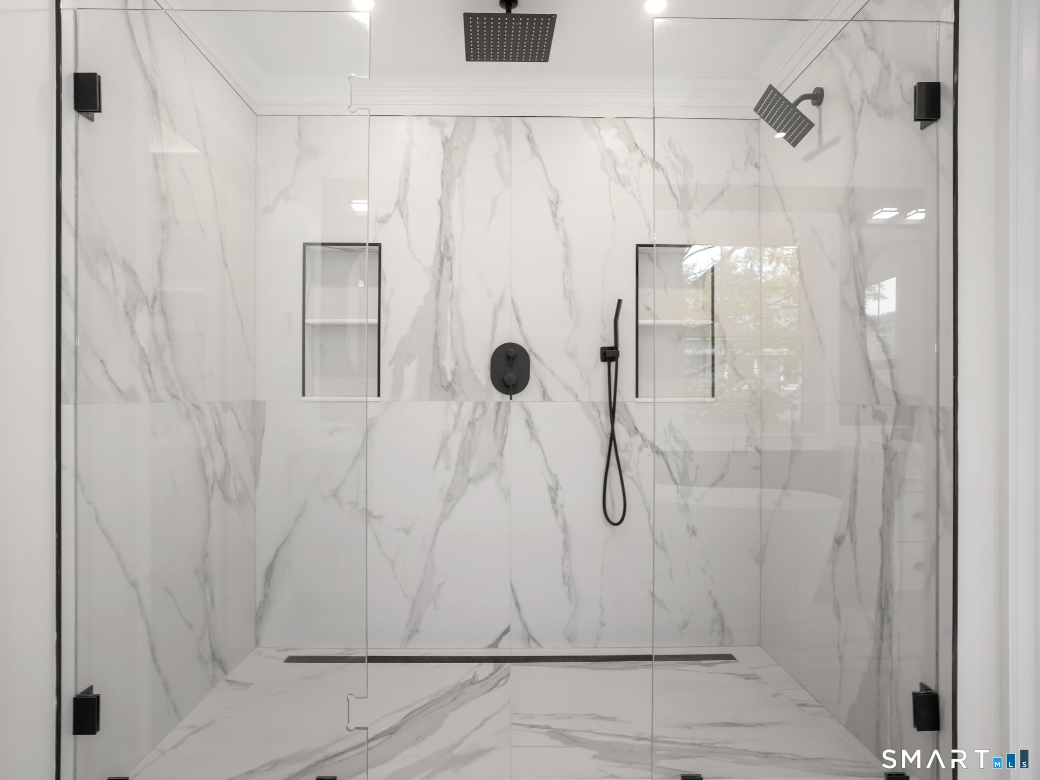 419 Valley Road Fairfield, CT 06825 - Photo 17 of 35