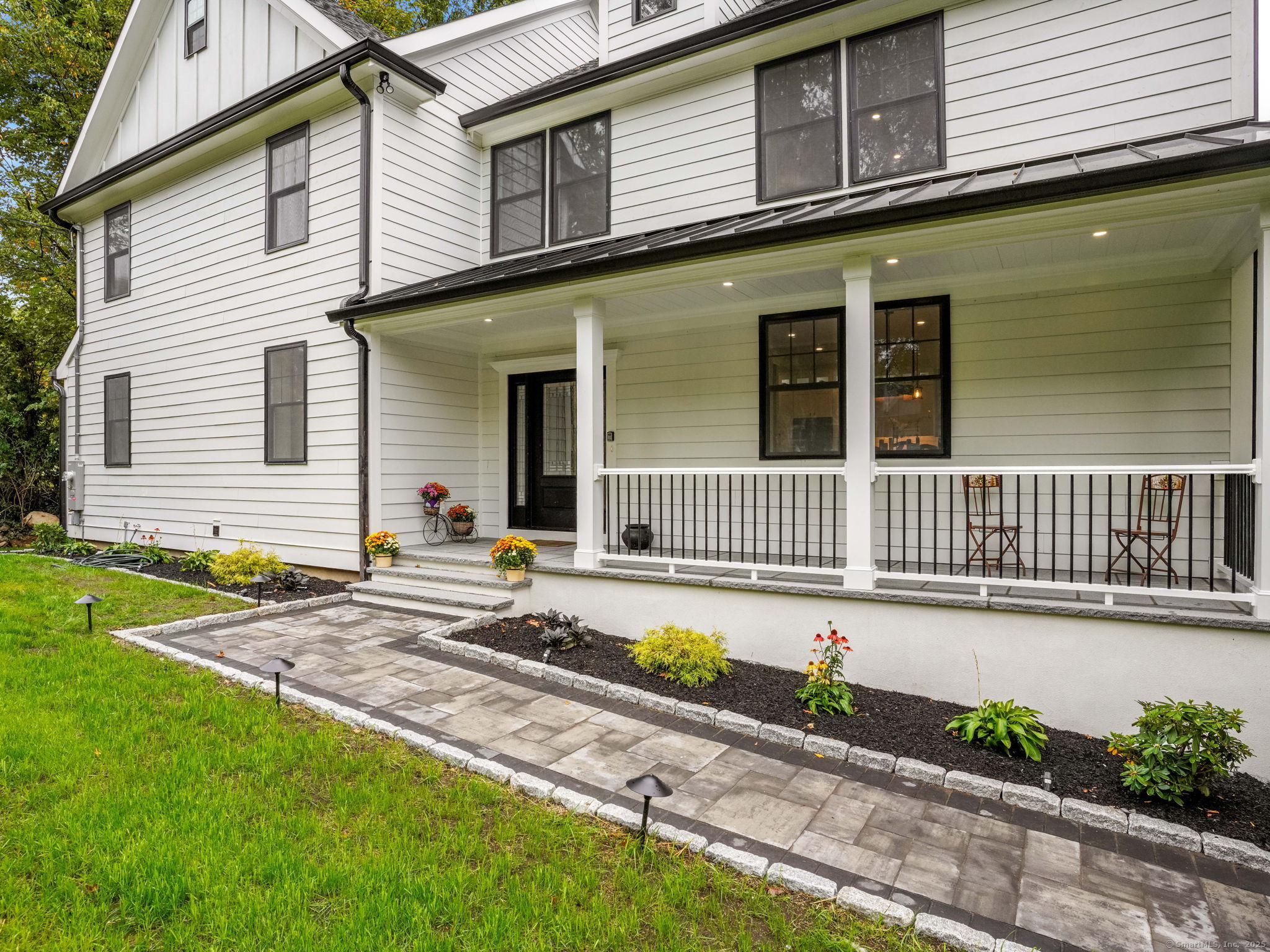 419 Valley Road Fairfield, CT 06825 - Photo 2 of 35