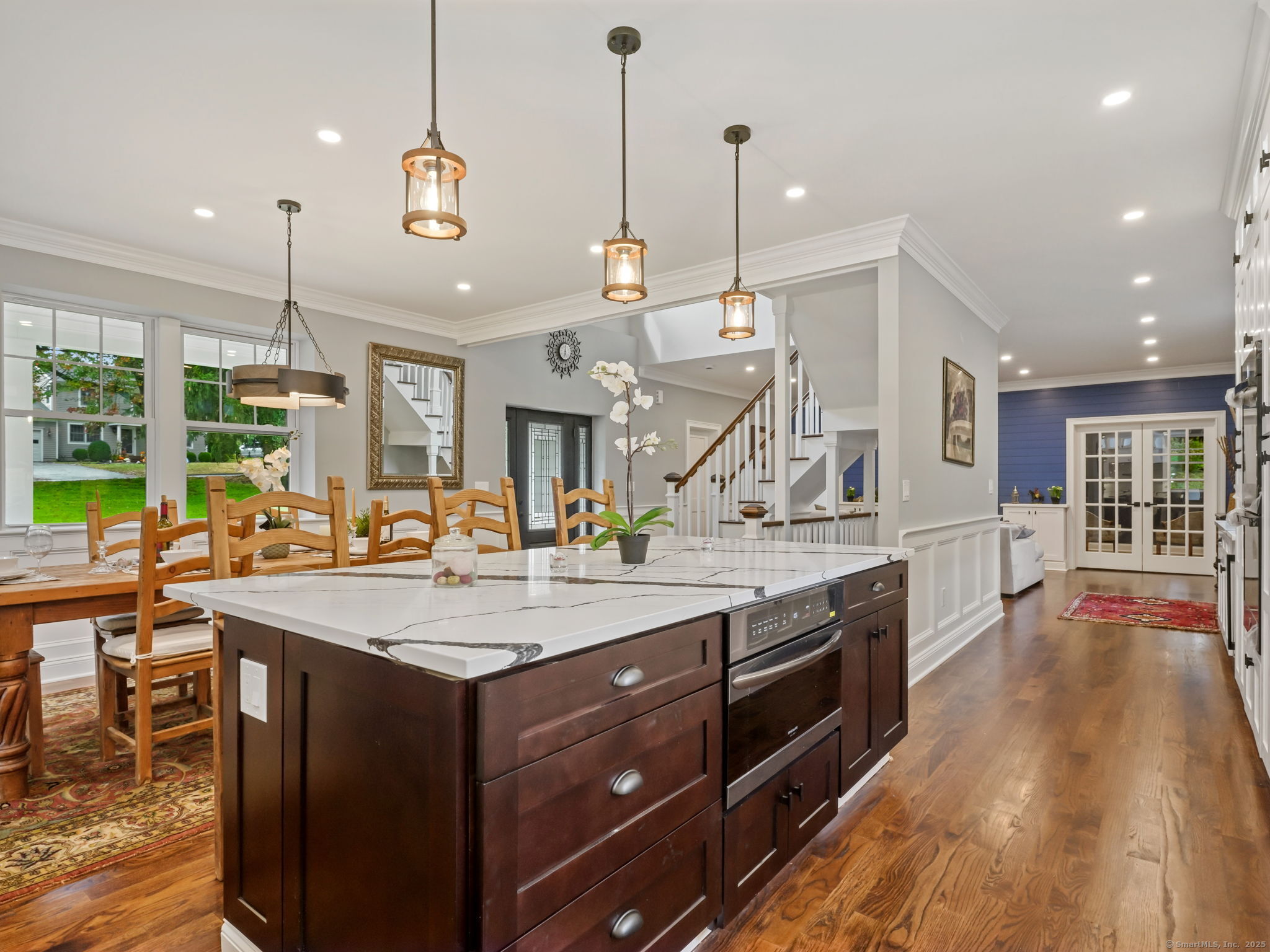 419 Valley Road Fairfield, CT 06825 - Photo 5 of 35