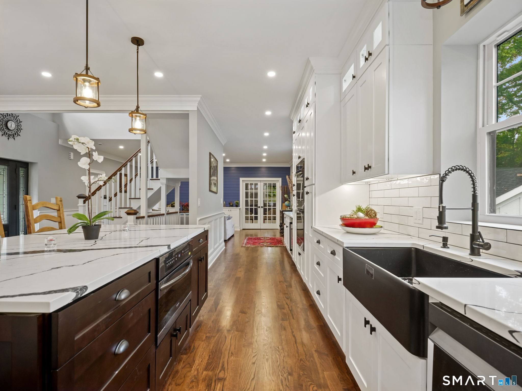 419 Valley Road Fairfield, CT 06825 - Photo 7 of 35