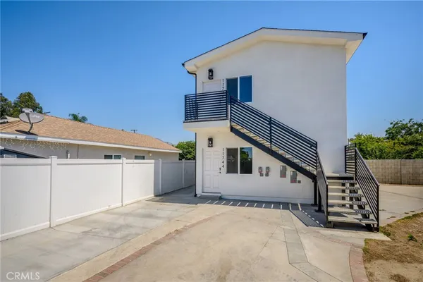 $2,000 | 11746 De Garmo Avenue, San Fernando, CA 91340