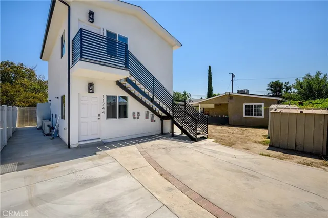 $2,200 | 11746 De Garmo Avenue, San Fernando, CA 91340