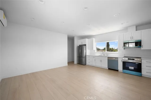 $2,200 | 11746 De Garmo Avenue, San Fernando, CA 91340