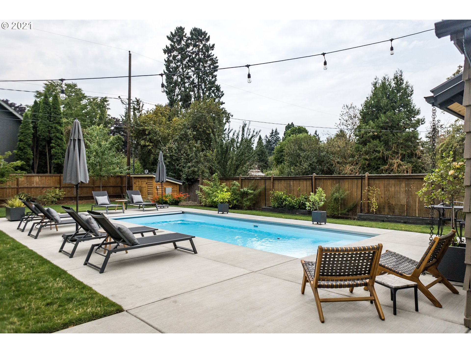 2132 Fairway Loop Eugene, OR 97401 - Photo 18 of 31 Gallery Image 18