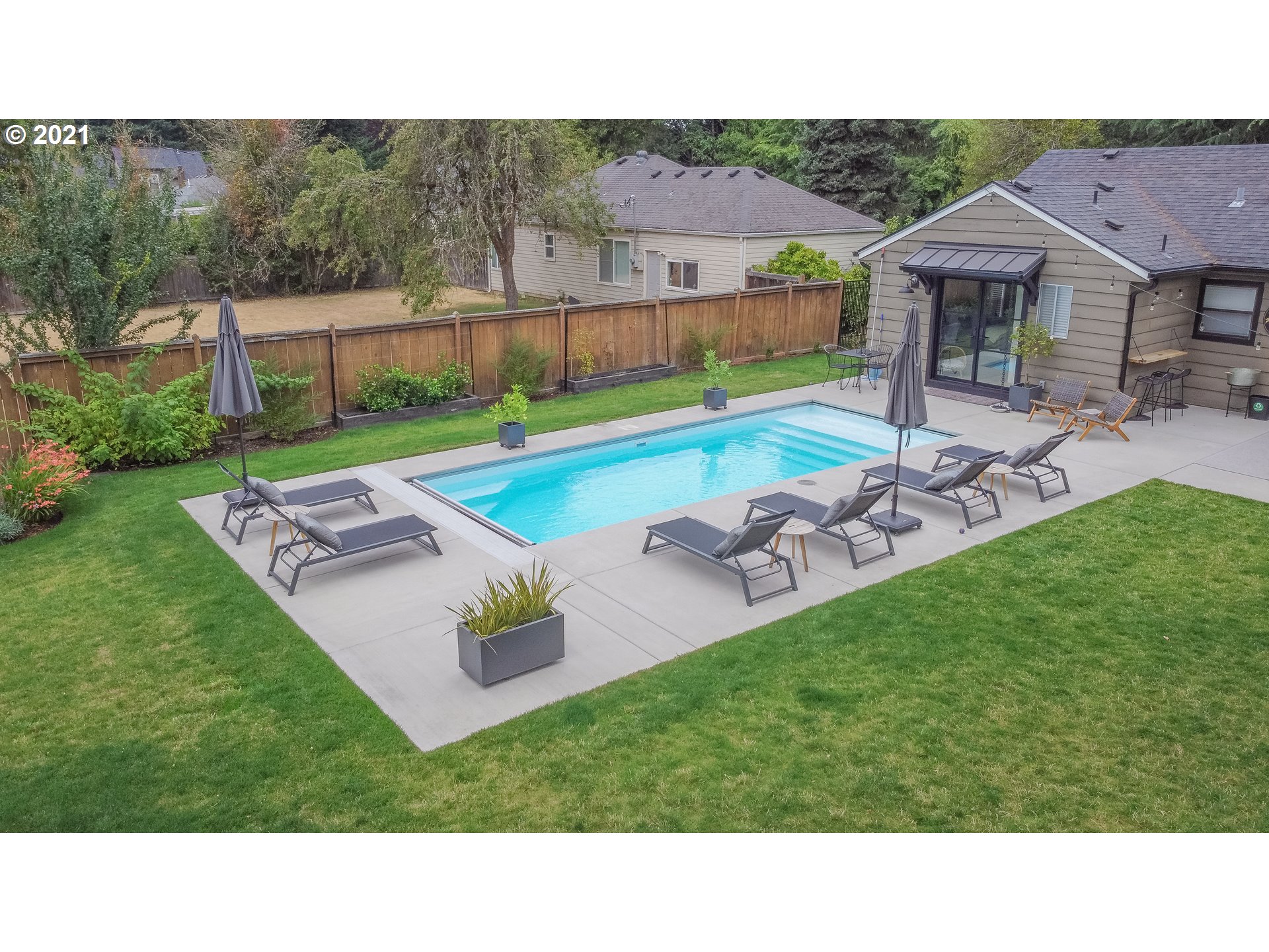2132 Fairway Loop Eugene, OR 97401 - Photo 24 of 31 Gallery Image 24