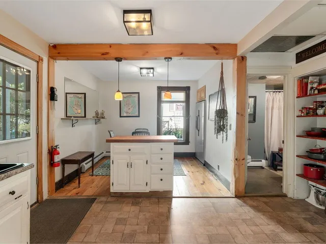 $625,000 | 11 Slapp Hill, Hardwick, VT 05843