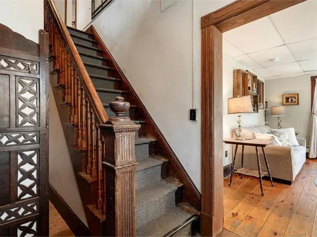 $625,000 | 11 Slapp Hill, Hardwick, VT 05843