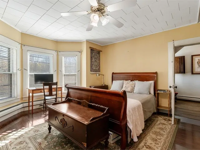 $625,000 | 11 Slapp Hill, Hardwick, VT 05843